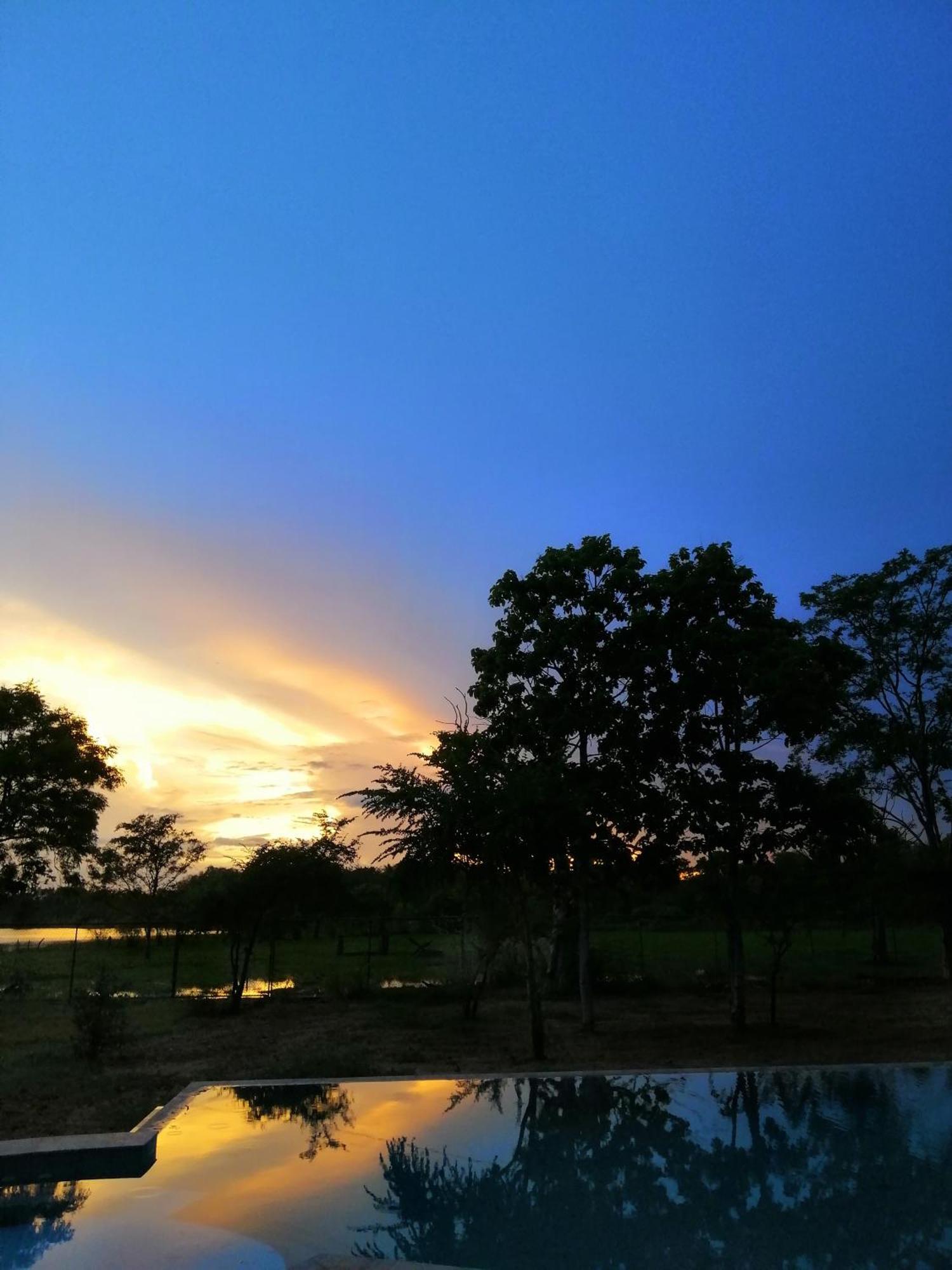 Breezy Lake Tissamaharama Dış mekan fotoğraf